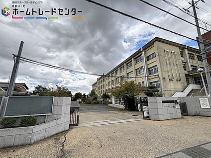 奈良市立都南中学校 2500m(徒歩32分)