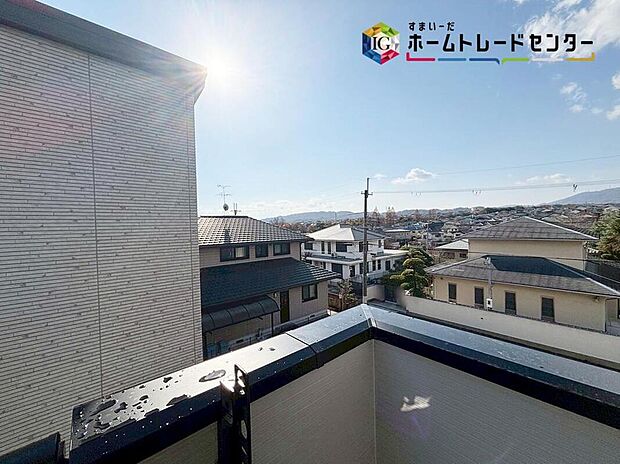 【【眺望写真】】周辺は閑静な住宅地となっております。風通しも良く穏やかな時間をお過ごしいただけます。