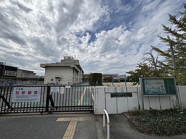 広陵町立広陵北小学校（約1,320m）