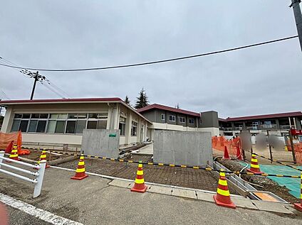 幼保連携型認定こども園西大寺北こども園 668ｍ(徒歩9分)