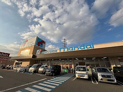 万代新庄花内店 1382m(徒歩18分/車3分)