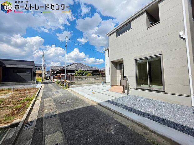 【【前面道路含む現地写真】】現地をご覧いただきながら、住まいの夢をお聞かせください♪これだけではない魅力が、現地できっと見つかる!お問合せをお待ちしております♪