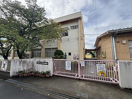 橿原市立耳成南幼稚園 664ｍ(徒歩9分)