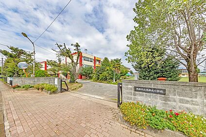 鴻巣北小学校 800m