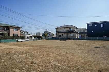 神明2丁目公園 55m
