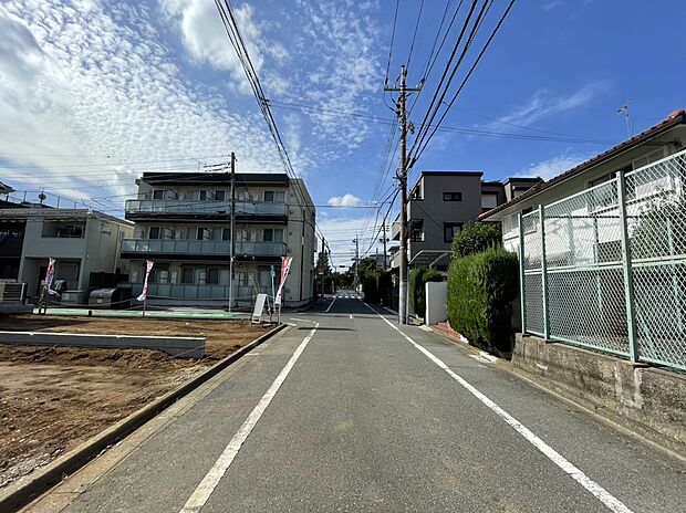 【【前面道路】】【前面道路写真】　　　　　　　　　　　　　　　　　　　　　　　　　　　　　　前面道路 約6.0ｍ 公道に接道しております。