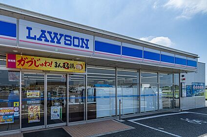 ローソン西尾今川南店 525m