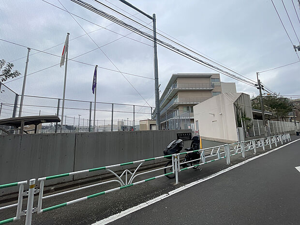 渋谷本町学園（約502m）