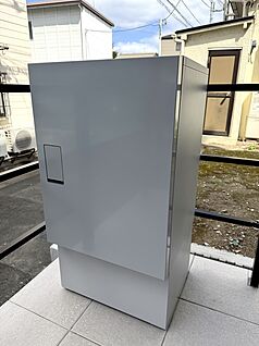 宅配ボックス付き機能門柱