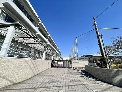 板橋区立赤塚第二中学校 960m(徒歩12分)