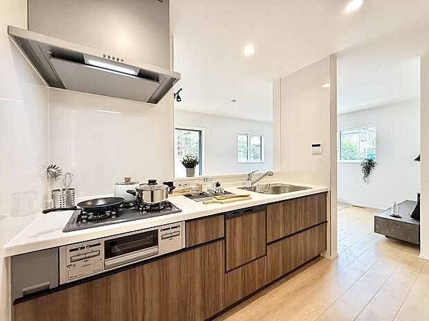 ■家族の絆を深める、温もりのあるキッチン