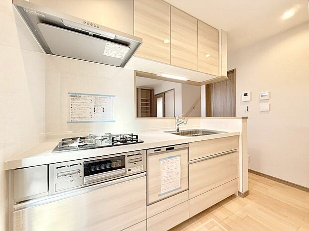 ■シンプルで美しく心地よい時間を生むキッチン空間