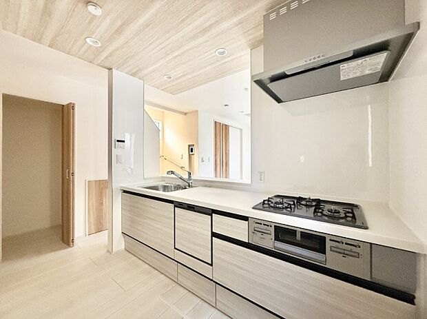 ■家族の絆を深める、温もりのあるキッチン