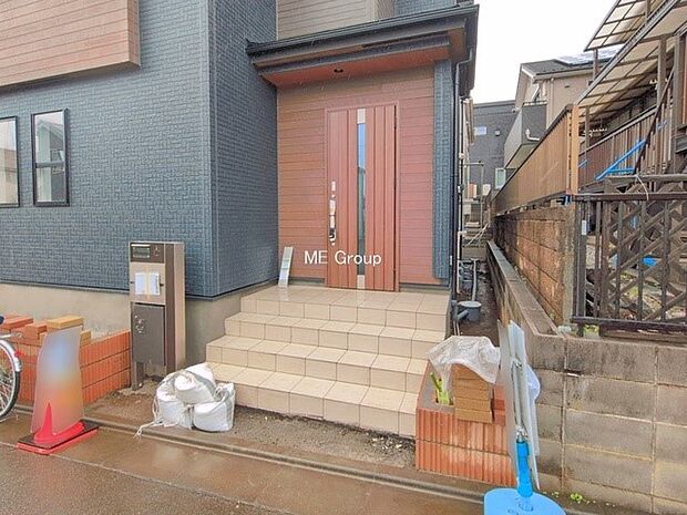 ■ 心地よい暮らしへとつながる、温かい玄関