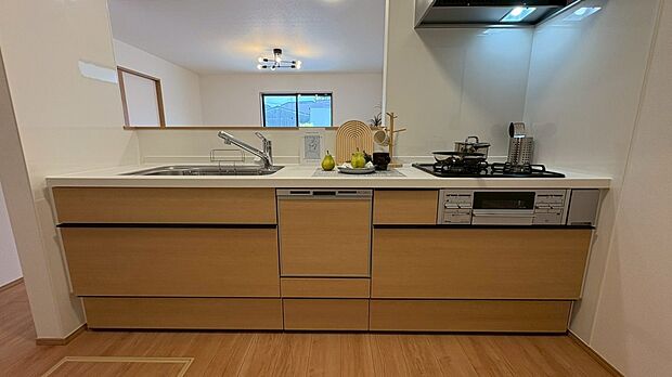 2号棟  ■シンプルで機能的、毎日使いやすいキッチン