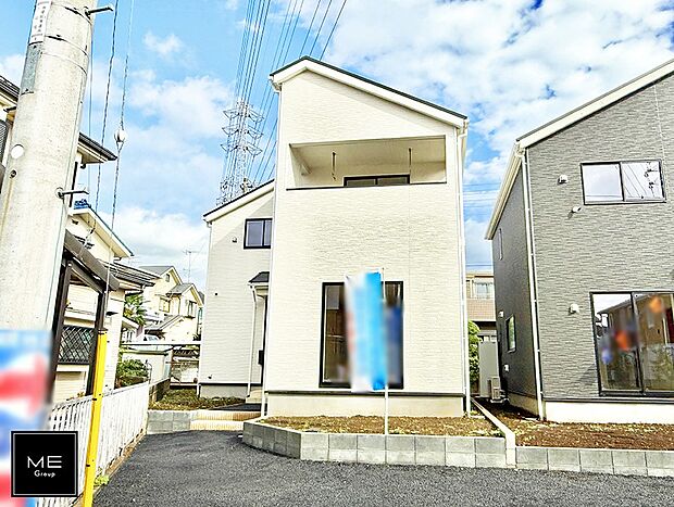 【現地外観写真】■暮らしを彩る充実した設備仕様が備わった住まい