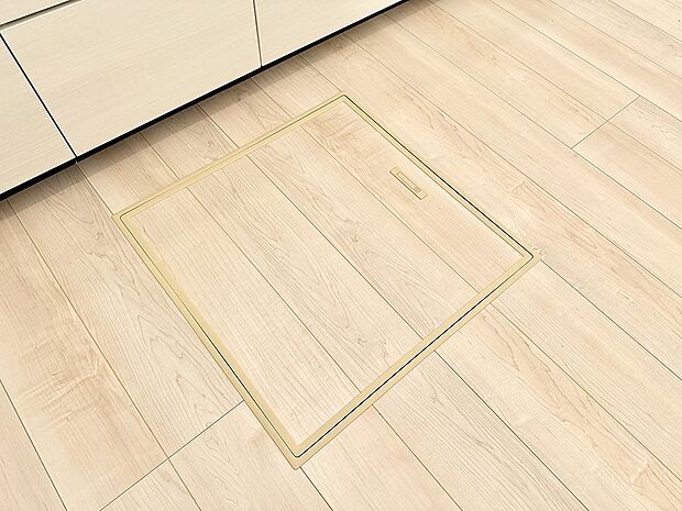 【床下収納】■隠れた収納スペースで家全体がスッキリ