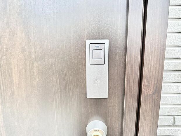 【スマートキー】■鍵を取り出さずに便利に操作できて快適