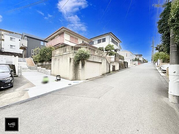 【前面道路含む現地写真】■この道を歩けば、毎日が少し特別になる