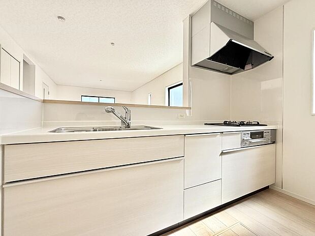 【ダイニングキッチン】■キレイに片付く、使いやすいキッチン