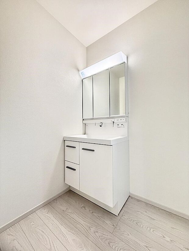 【洗面台・洗面所】■清潔感があり、気持ちよく使えます