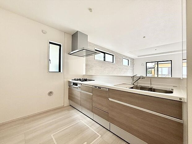 【ダイニングキッチン】■キレイに片付く、使いやすいキッチン