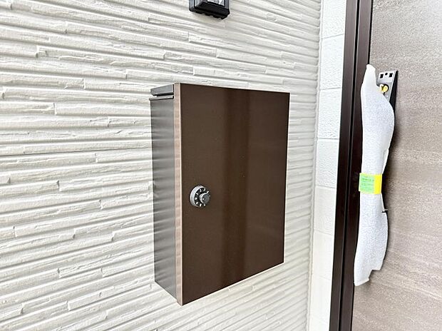 【宅配ボックス】■不在時でも荷物が受け取れる便利な宅配ボックス