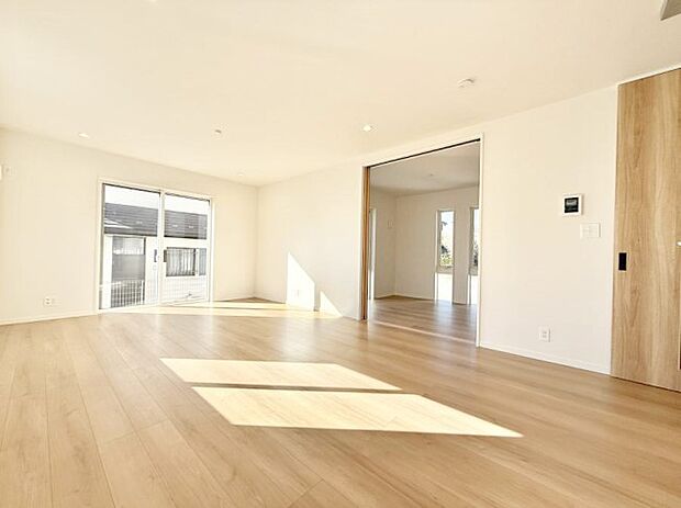 【ダイニング】■何気ない毎日を特別にする、癒しの空間