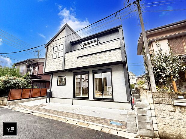 【現地外観写真】■家族みんなが笑顔で過ごせる、安心感のある住まい