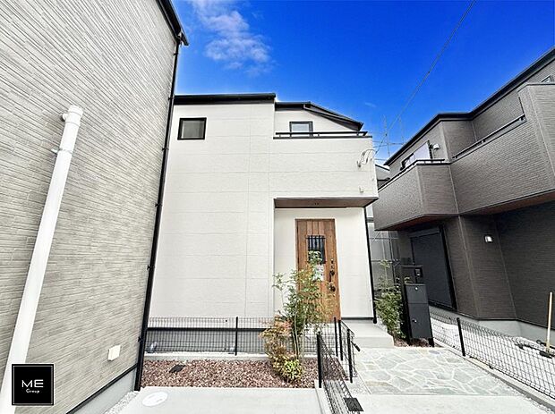 【現地外観写真】3号棟  ■家族みんなが笑顔で過ごせる、安心感のある住まい