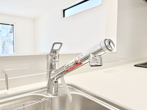 【浄水器】■不純物をしっかり除去して安心して飲めます