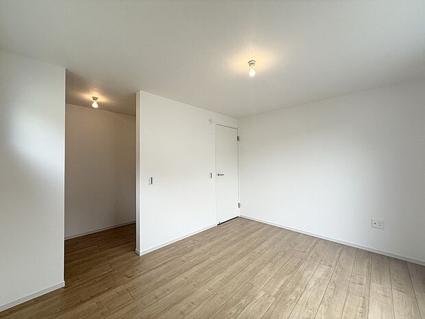 【リビング以外の居室】1号棟 ■ここは誰のお部屋にしましょうか