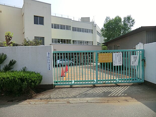 武蔵村山市立第八小学校（約362m・徒歩5分）