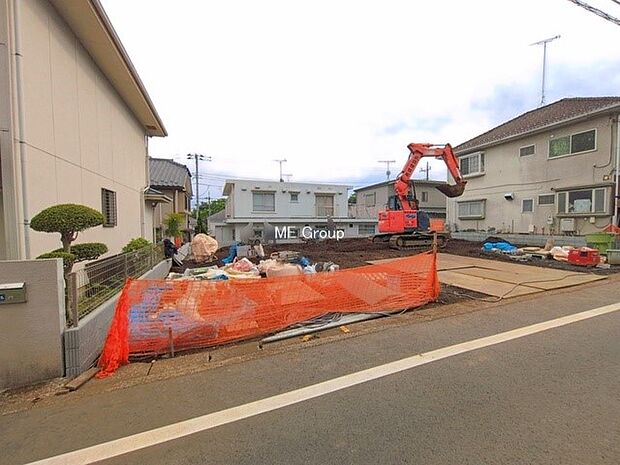 【現地外観写真】B号棟 ■暮らしを彩る充実した設備仕様が備わった住まい