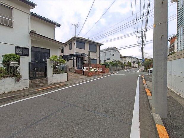【前面道路含む現地写真】■新しい住まい、街の新しい風景