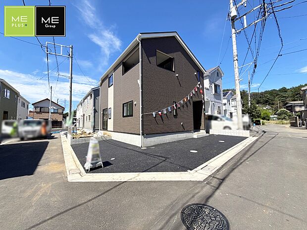 【前面道路含む現地写真】■優雅なラインが、毎日を引き立てます