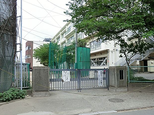 町田市立第一中学校(約1,600m・徒歩20分)