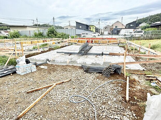 【現地外観写真】1号棟 ■新しい暮らしが始まる場所で、家族の絆を深める
