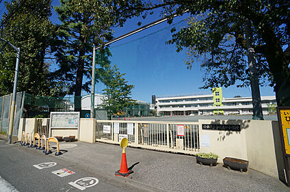 小平市立小平第十一小学校 900m(12分)