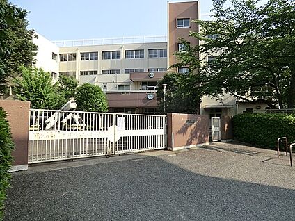 府中市立南白糸台小学校 1200m(15分)