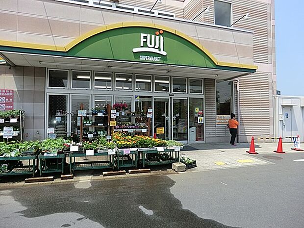 FUJI戸室店(約2,160m・徒歩27分)