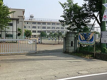 海老名市立有馬中学校 1500m(19分)