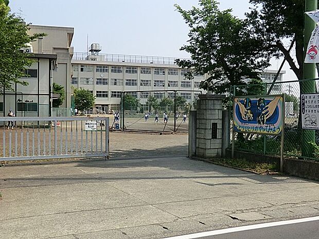 海老名市立有馬中学校(約1,500m・徒歩19分)