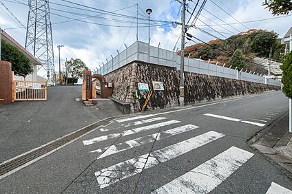 広島市立己斐東小学校 2080m