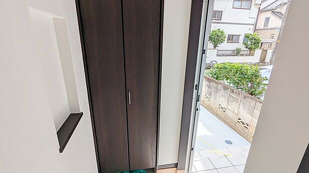 【施工例:玄関】現地、参考物件のご案内が可能!お気軽にお問い合わせください!