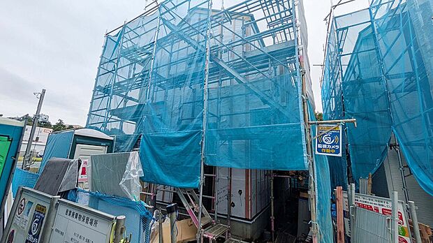 【現地（2026年9月撮影）】徒歩15分圏内にスーパーやコンビニなどの商業施設が揃うお買い物に便利な立地！