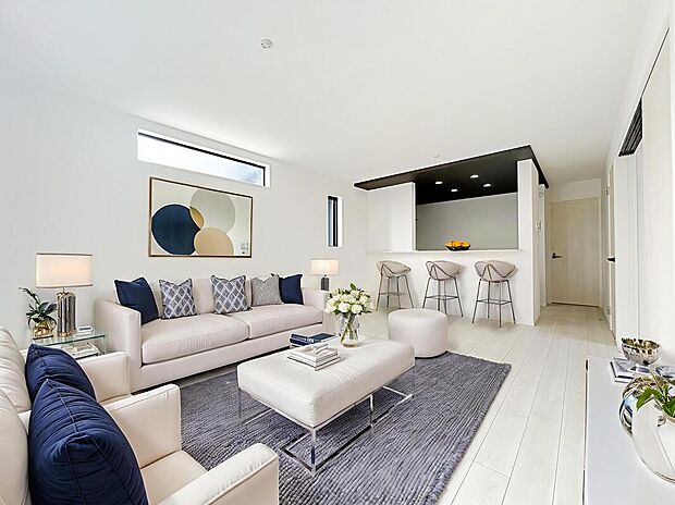 心地よい明るい雰囲気のリビング♪採光は良好です!
家族団らんの時間も増えそうなくつろぎの場所になりそう♪