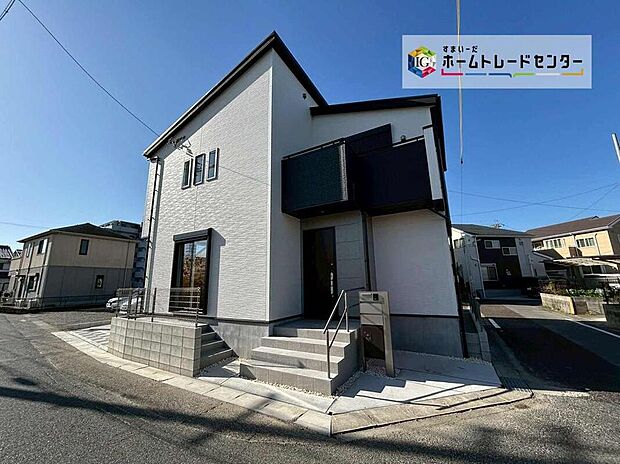 全１邸☆
並列駐車２台可能♪
堂々完成いたしました！ぜひ現地にて、実際の建物・街並み・陽当たり等ご確認下さい♪