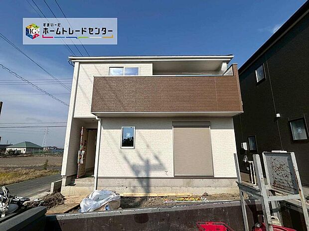 全２邸　1号棟
完成に向けて現在建築工事中です☆住宅の構造や設備仕様・完成イメージなどの資料もお送りいたします♪お気軽にお問い合わせ下さい☆