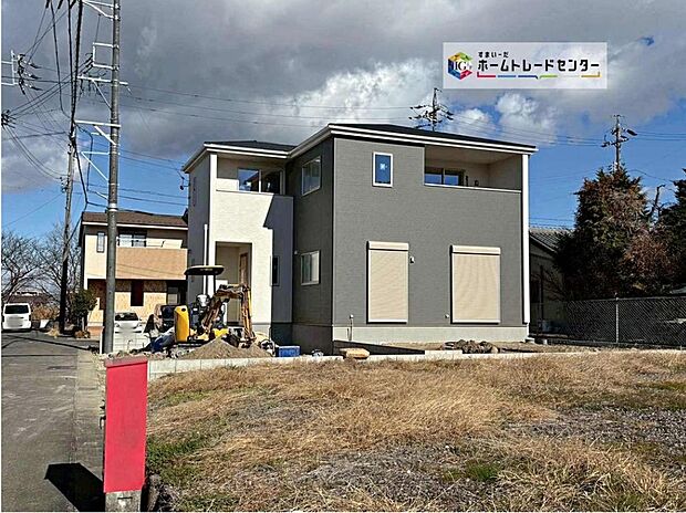 全1邸☆
駐車3台可能♪
完成に向けて現在建築工事中です☆住宅の構造や設備仕様・完成イメージなどの資料もお送りいたします♪